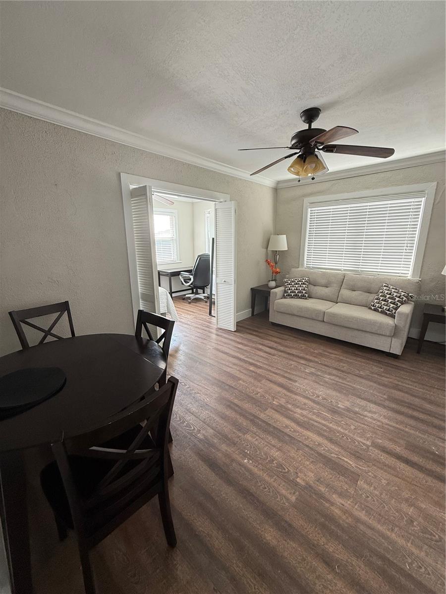 Image 7 of 9 For 515 Columbia Drive