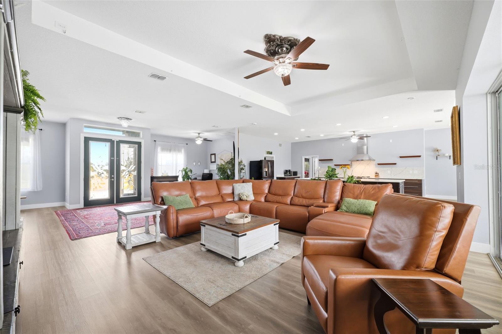 Image 14 of 90 For 6152 64th Street