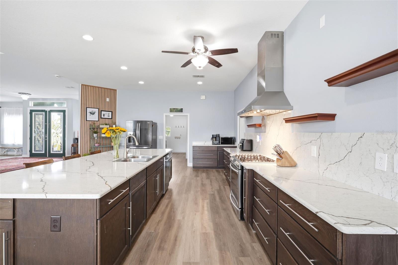 Image 20 of 90 For 6152 64th Street