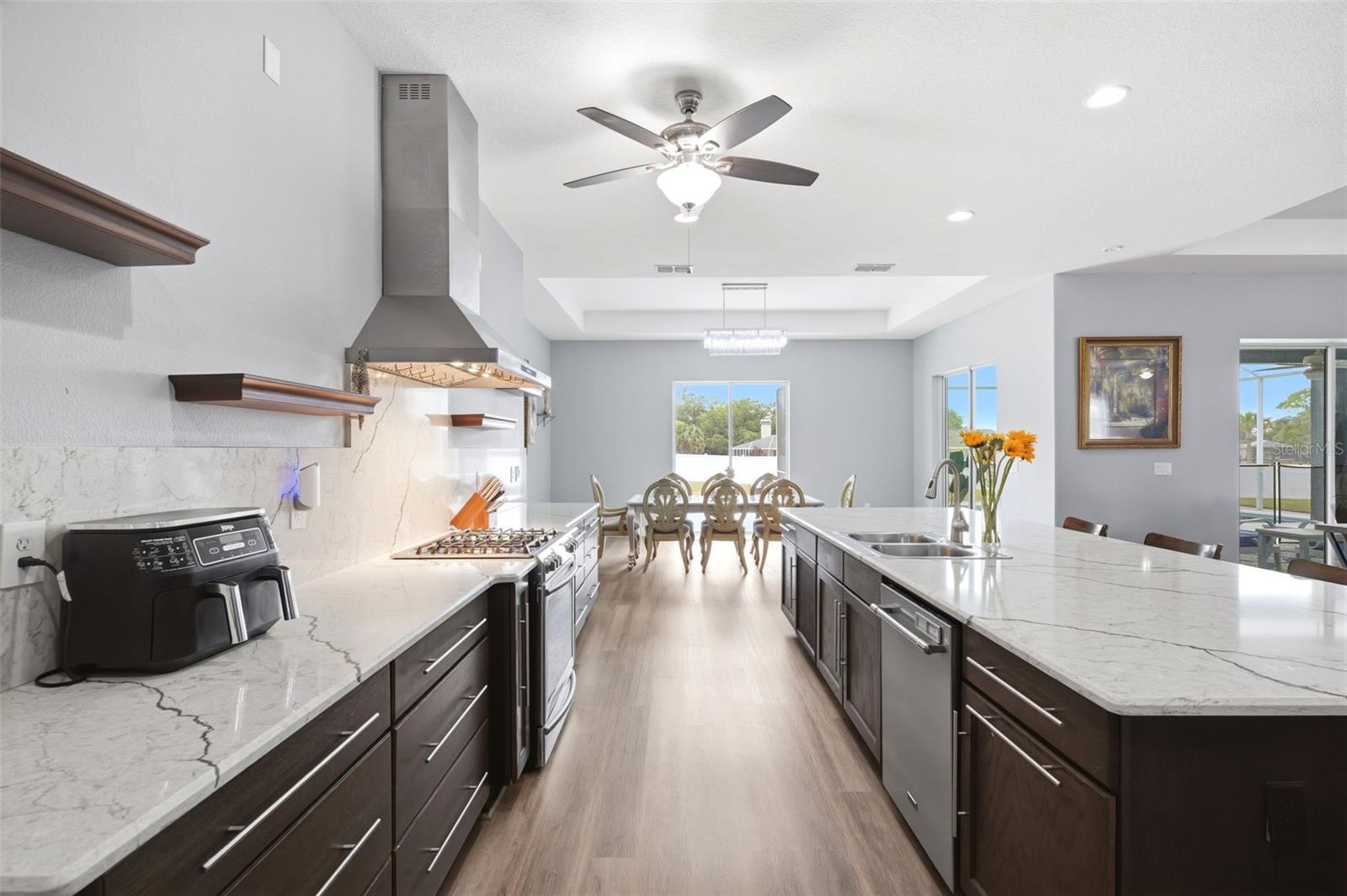 Image 21 of 90 For 6152 64th Street