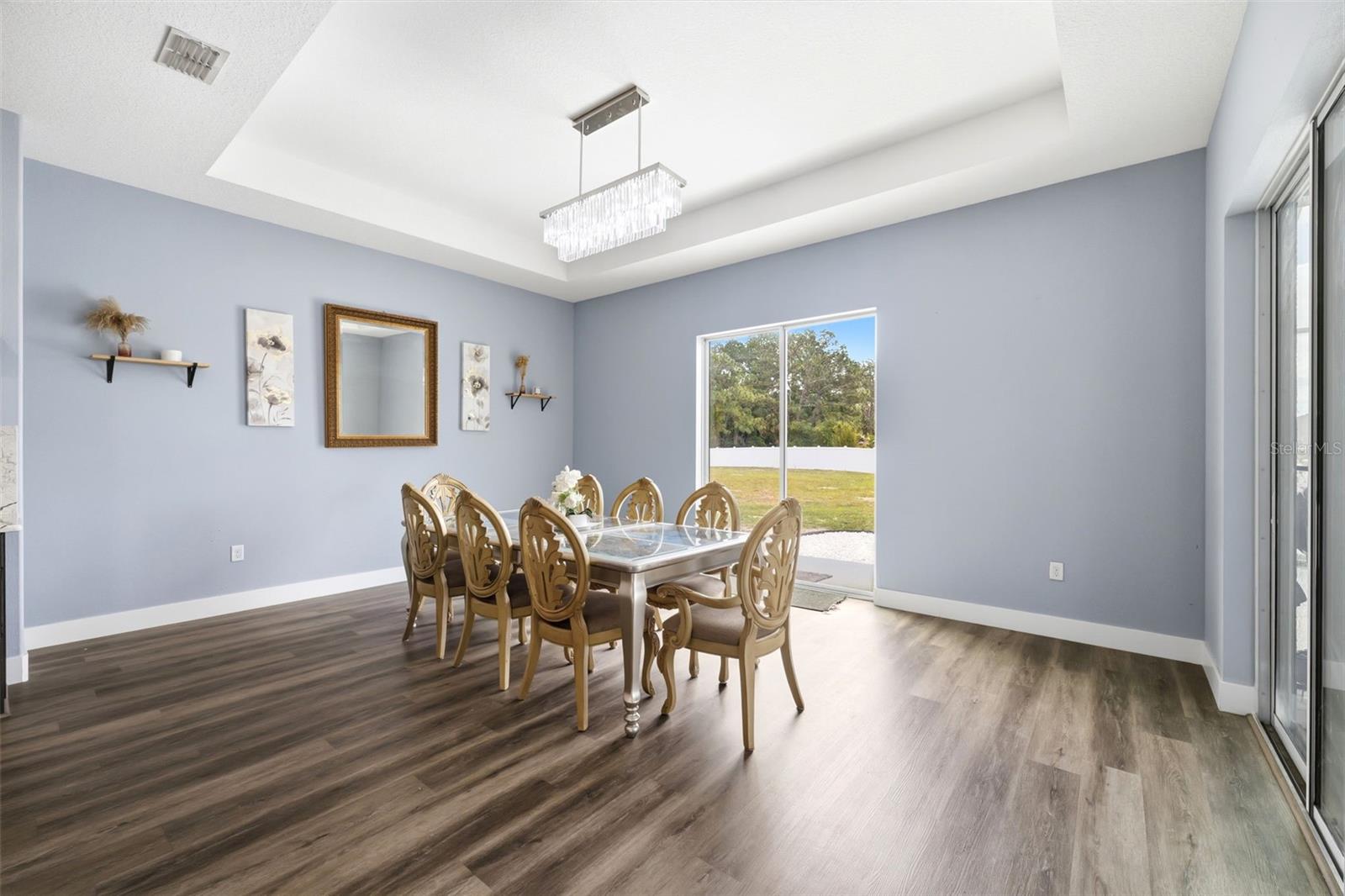 Image 25 of 90 For 6152 64th Street