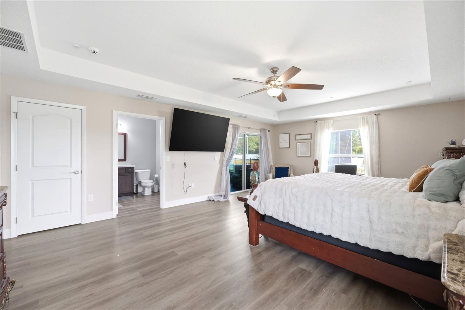 Image 34 of 90 For 6152 64th Street