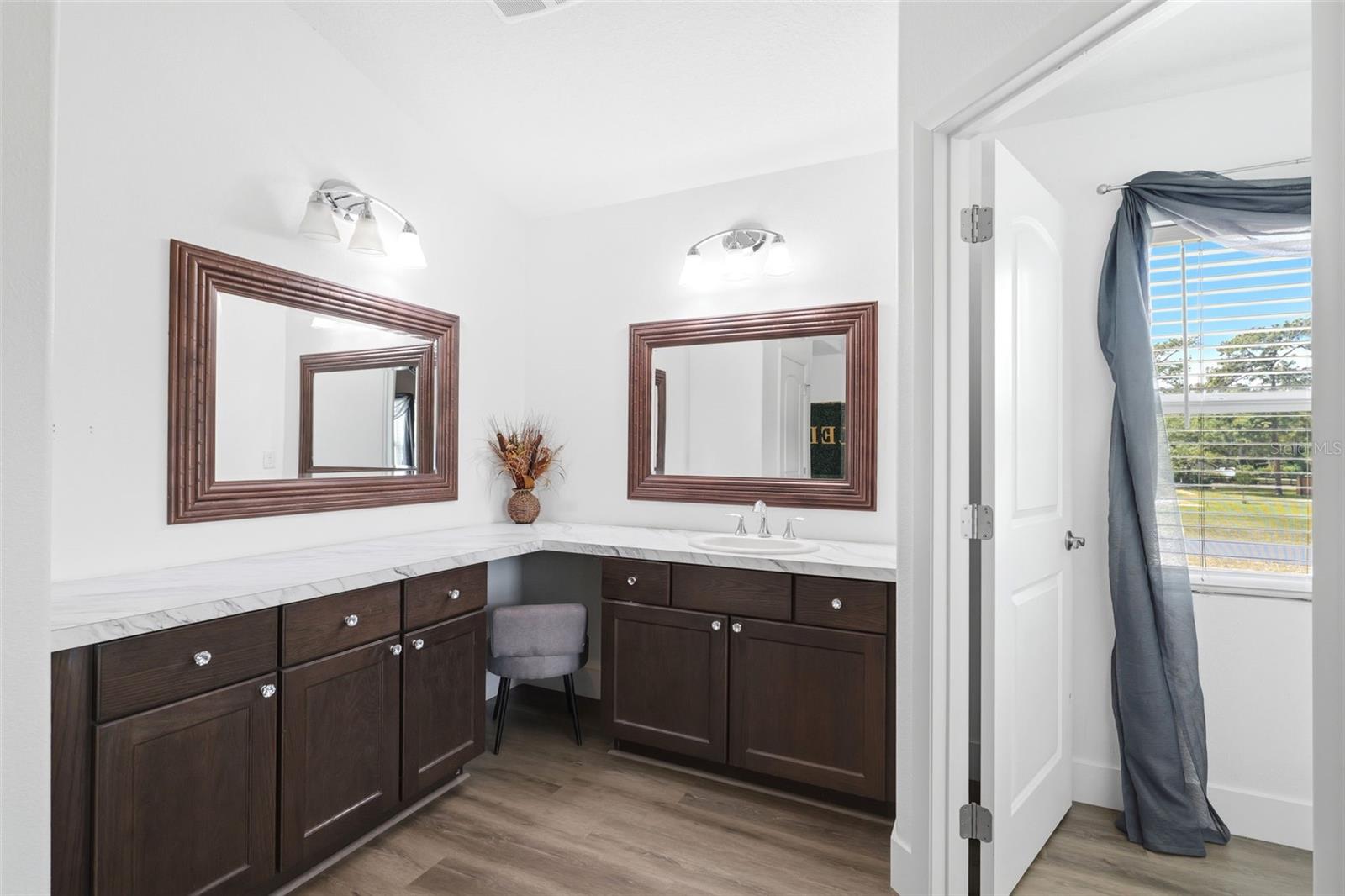 Image 44 of 90 For 6152 64th Street