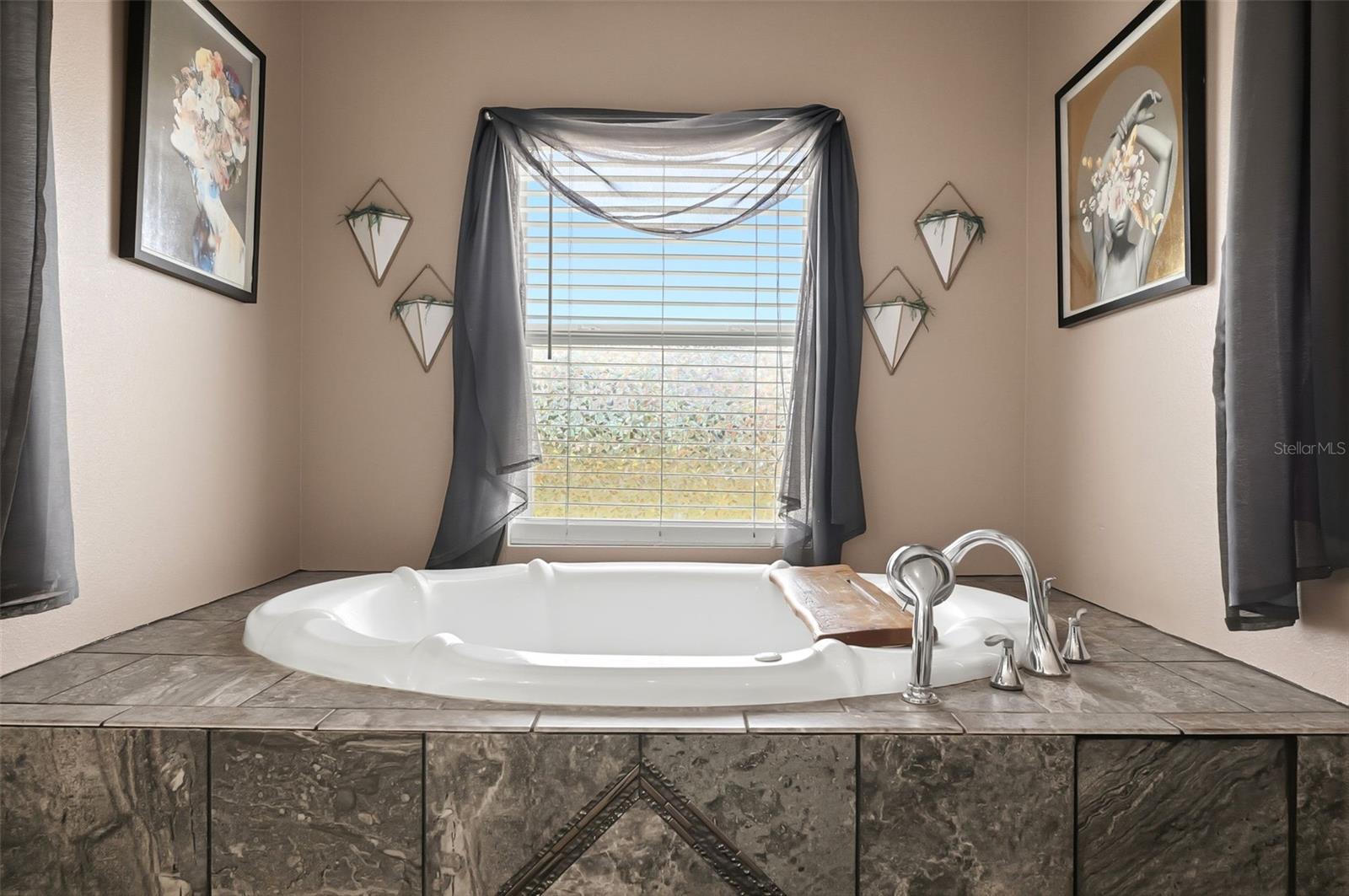 Image 45 of 90 For 6152 64th Street