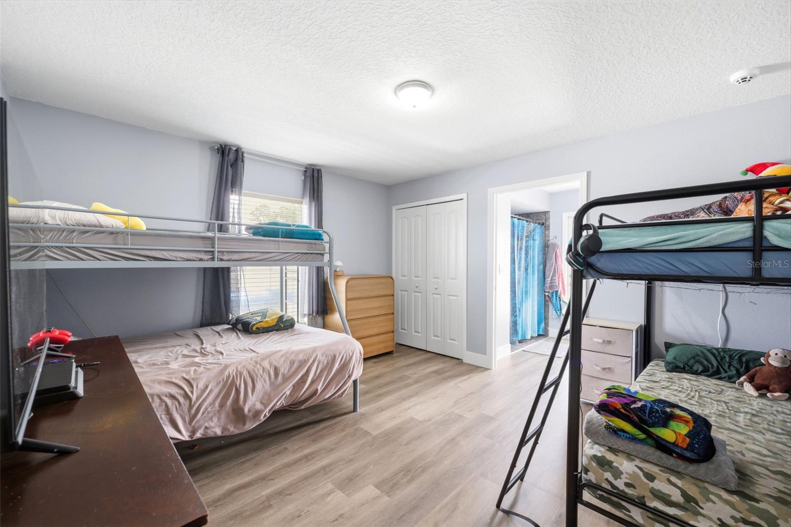 Image 46 of 90 For 6152 64th Street