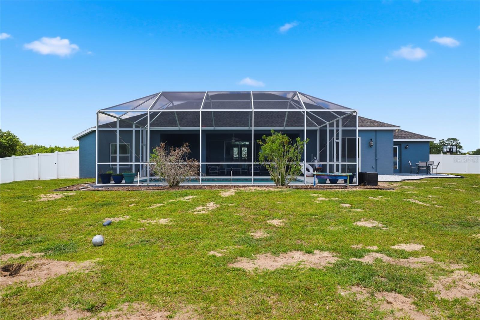 Image 72 of 90 For 6152 64th Street