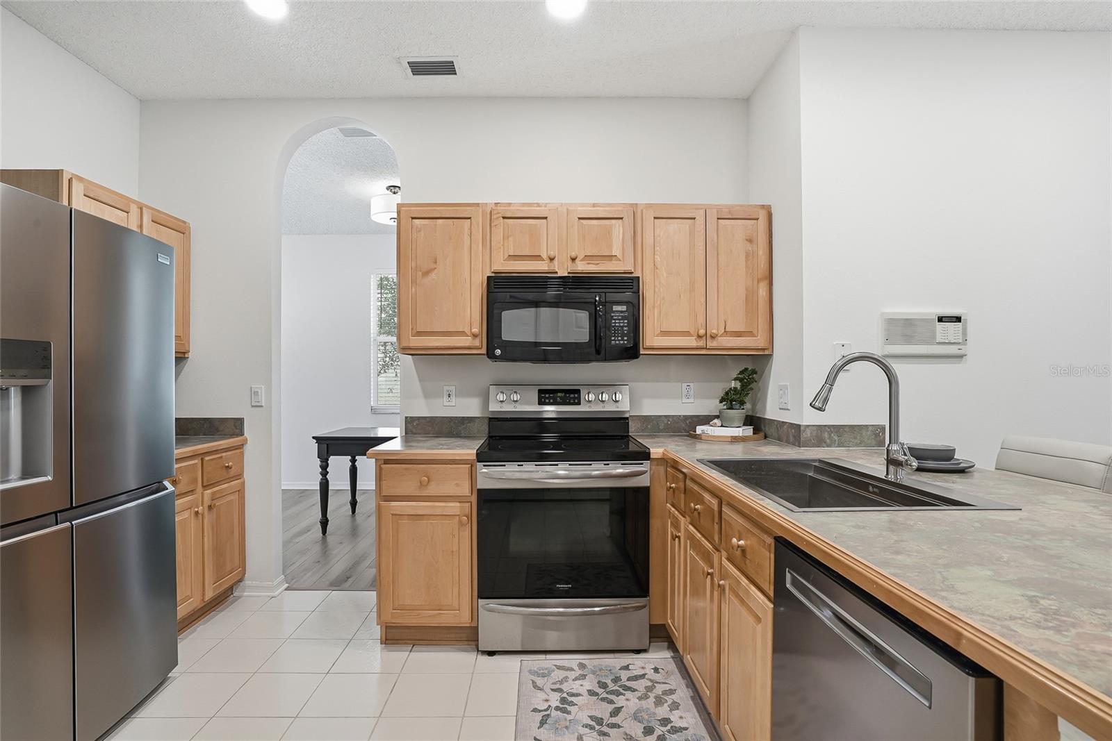 Image 12 of 50 For 12514 Loquat Way