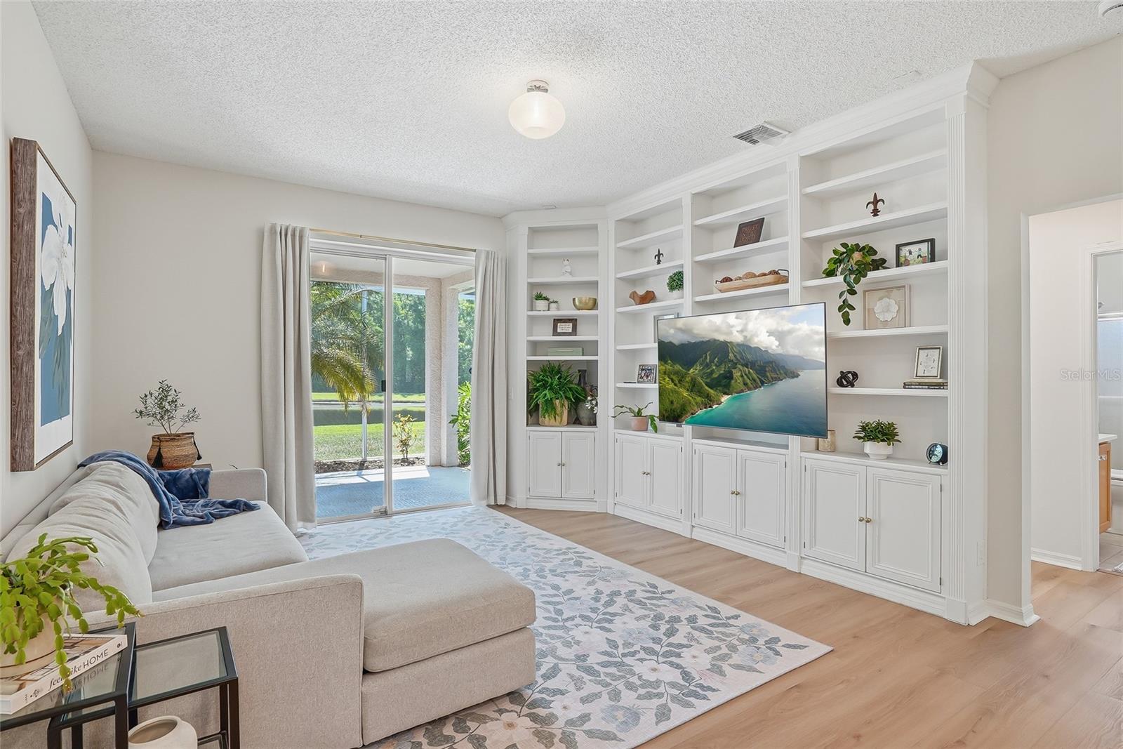 Image 18 of 50 For 12514 Loquat Way