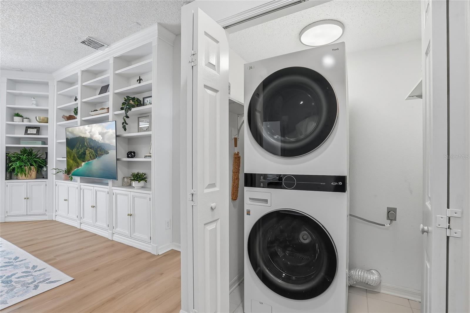 Image 32 of 50 For 12514 Loquat Way