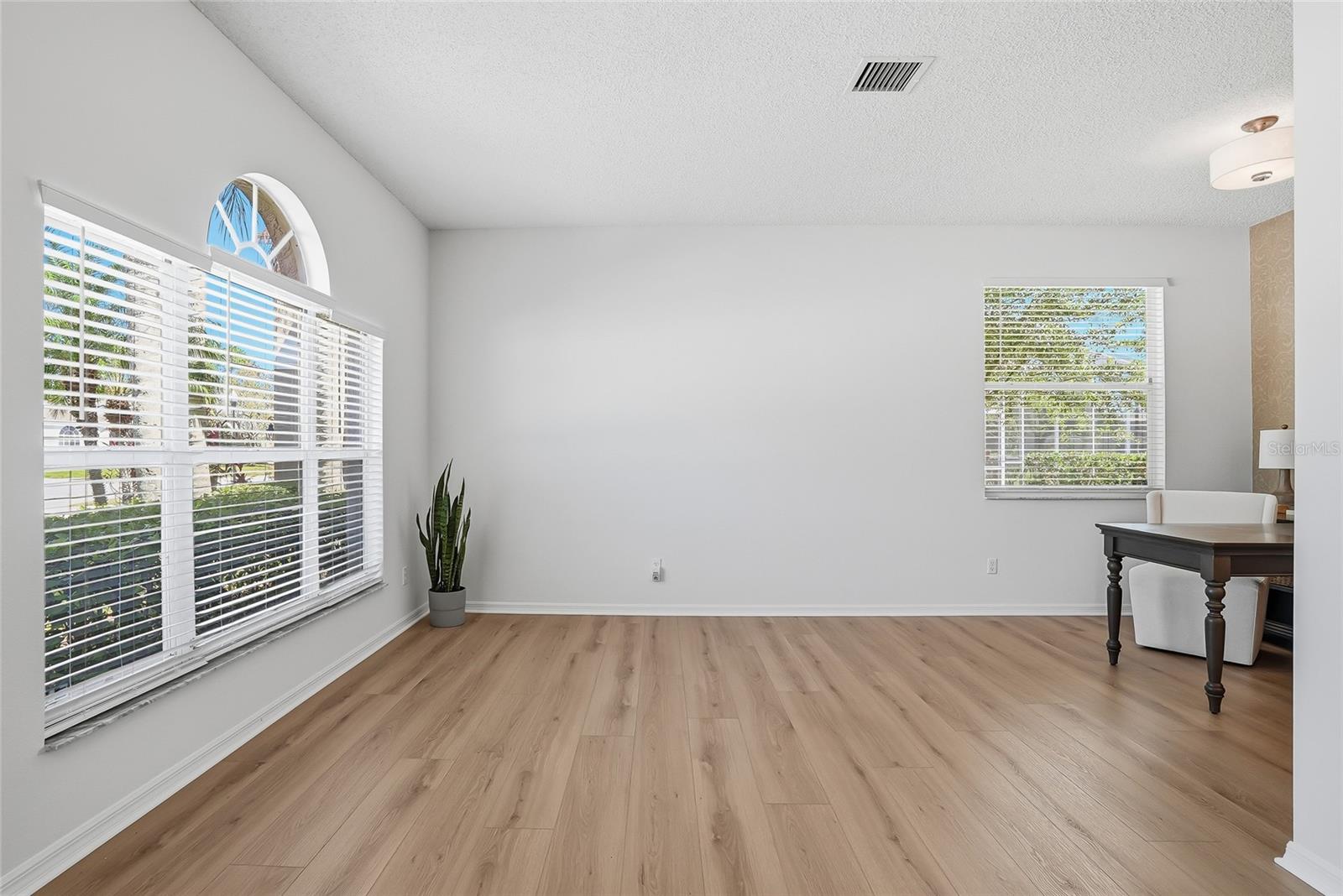 Image 7 of 50 For 12514 Loquat Way