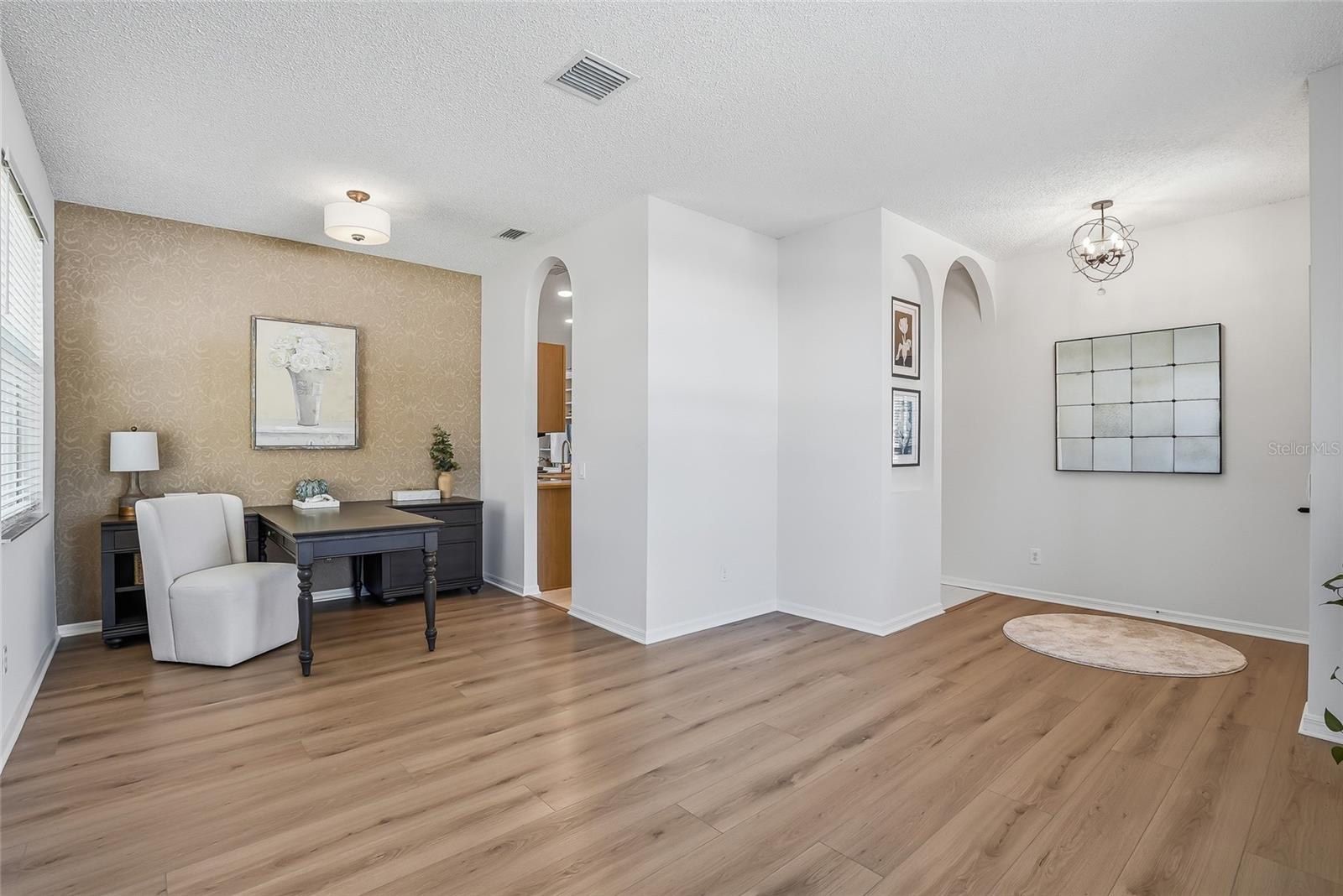 Image 8 of 50 For 12514 Loquat Way