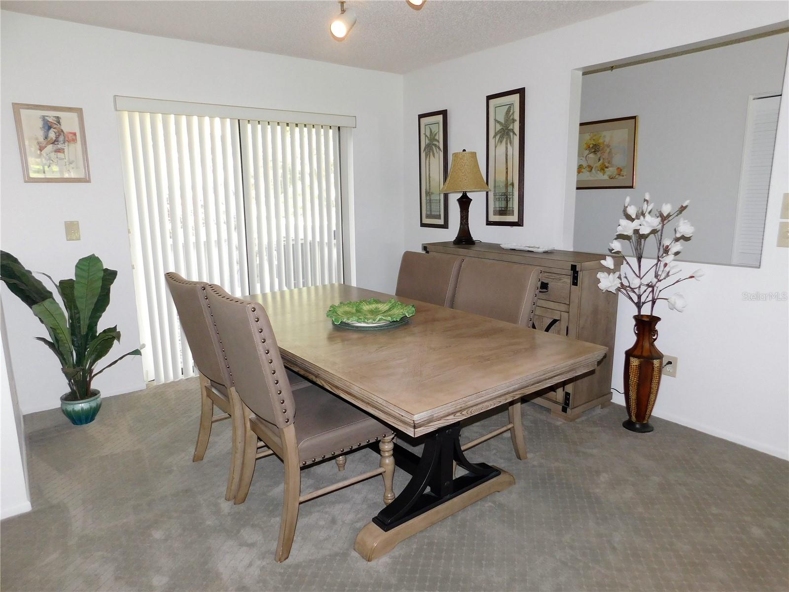 Image 10 of 25 For 70 Joanne Place 70