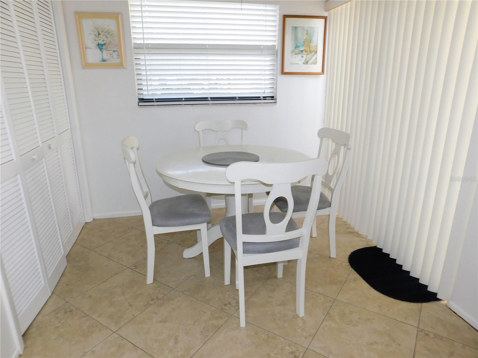 Image 12 of 25 For 70 Joanne Place 70