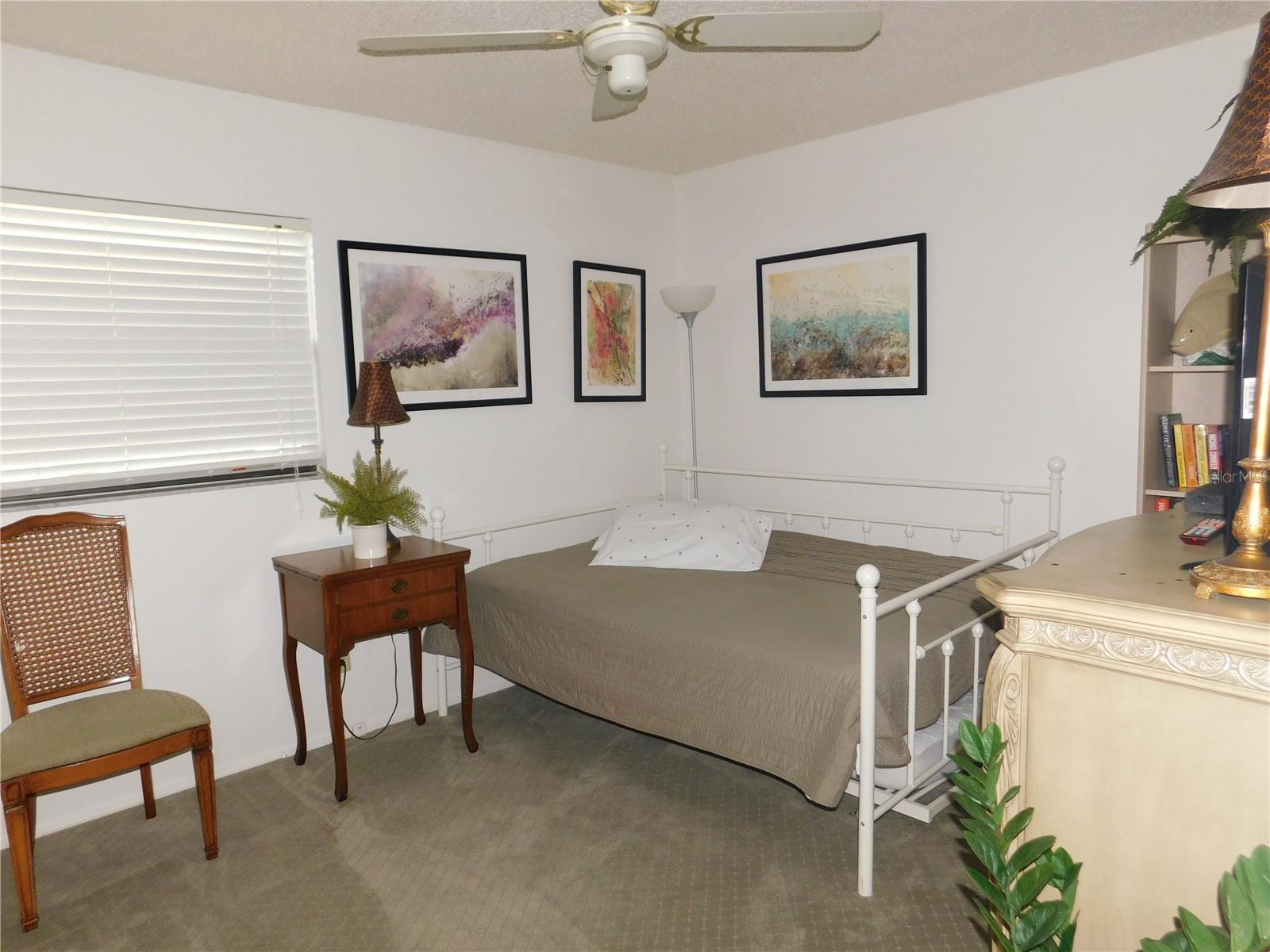 Image 20 of 25 For 70 Joanne Place 70