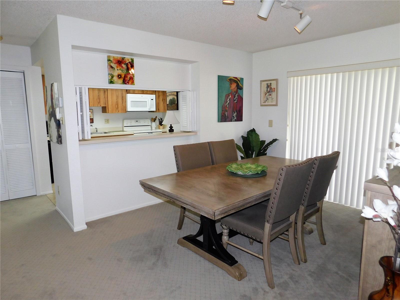 Image 9 of 25 For 70 Joanne Place 70