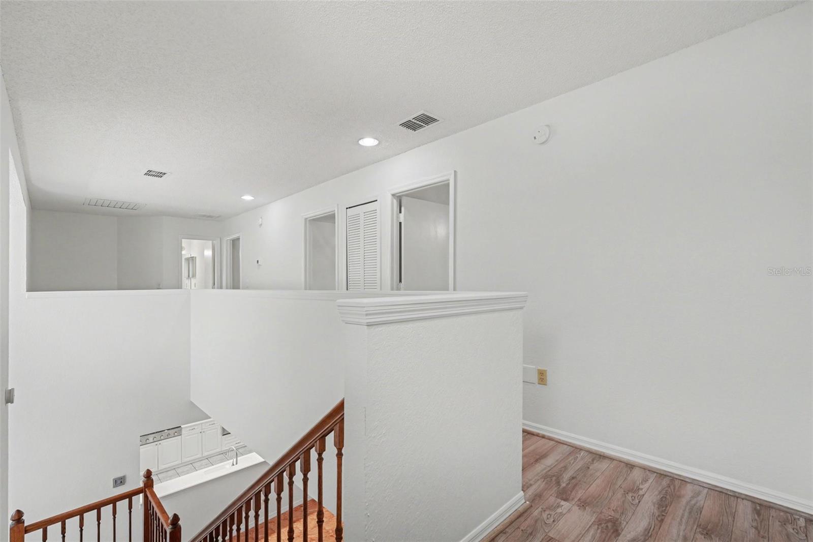 Listing photo id 23 for 18731 Firethorn Drive