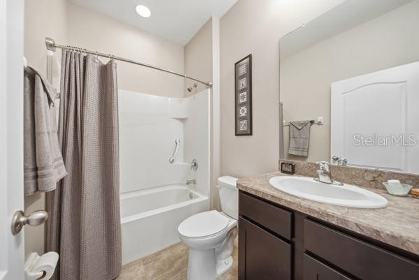 Image 20 of 36 For 11215 Paradise Point Way