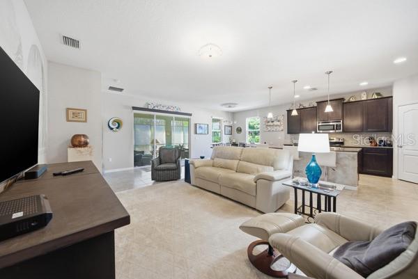 Image 28 of 36 For 11215 Paradise Point Way