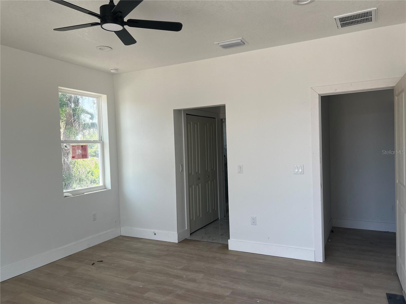 Image 8 of 15 For 1514 Juneau Street