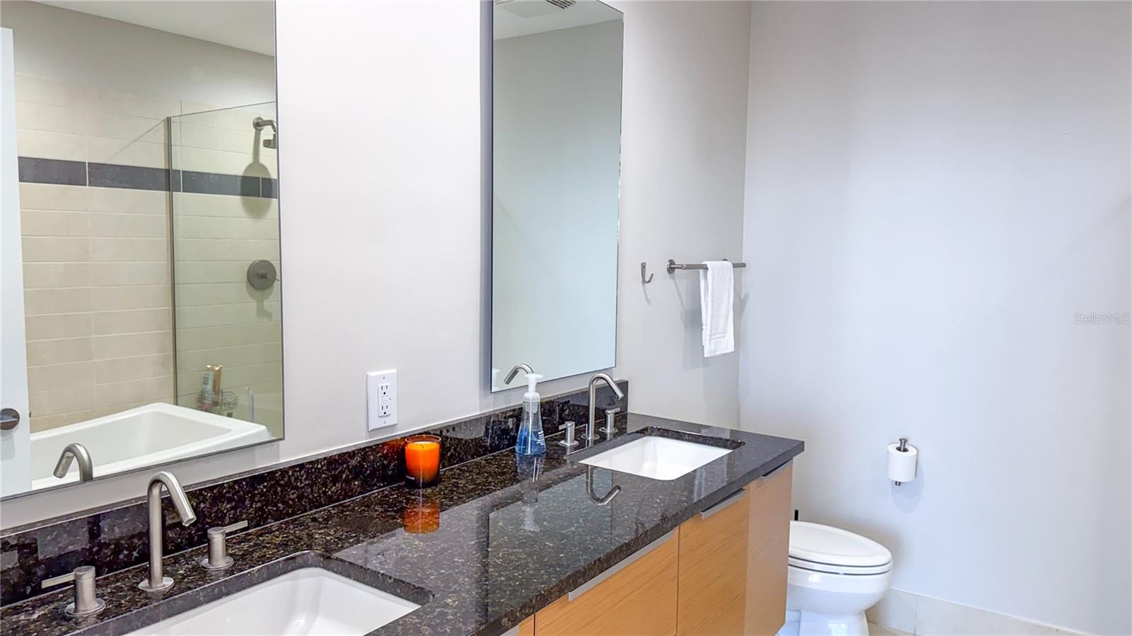 Image 7 of 41 For 175 1st Street S 1108