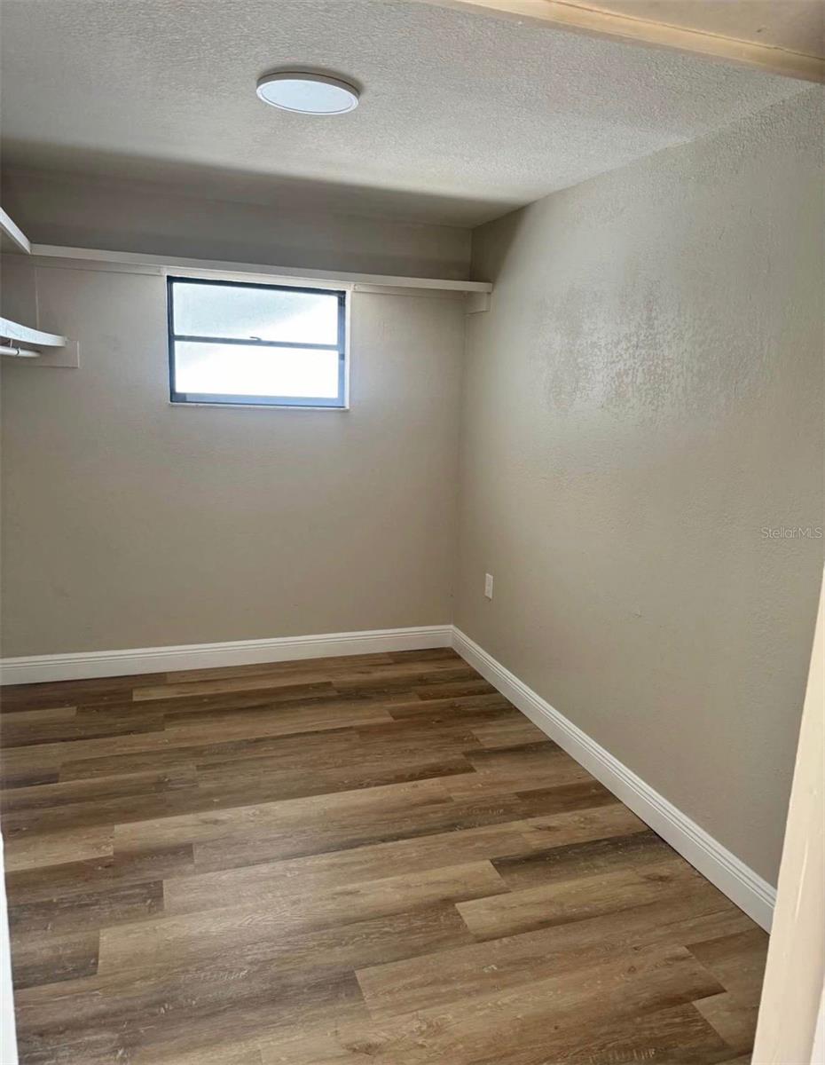 Image 11 of 19 For 6809 Gunlock Avenue