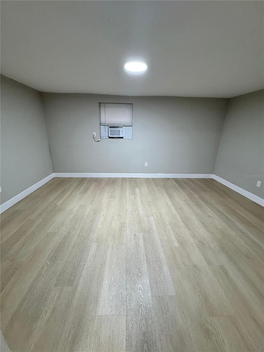 Image 15 of 19 For 6809 Gunlock Avenue