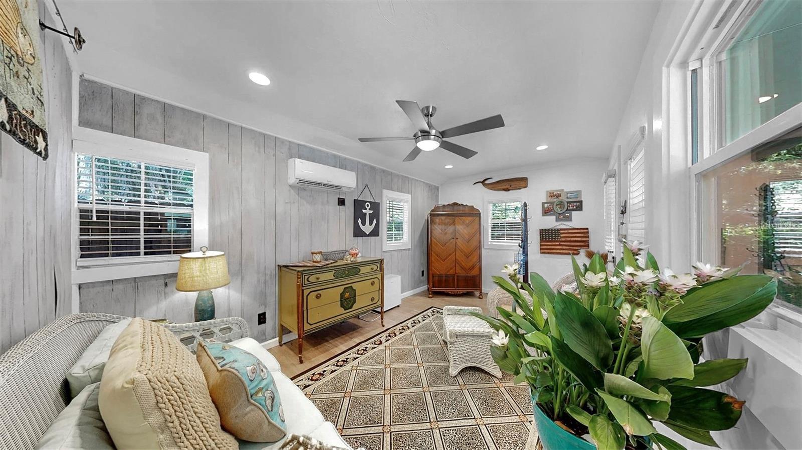 Image 35 of 44 For 4020 Queen Street N