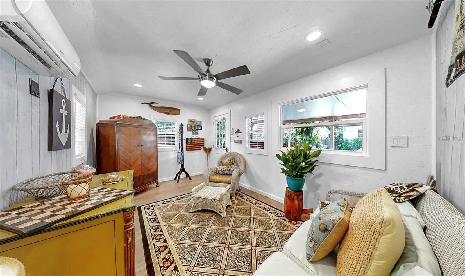 Image 36 of 44 For 4020 Queen Street N