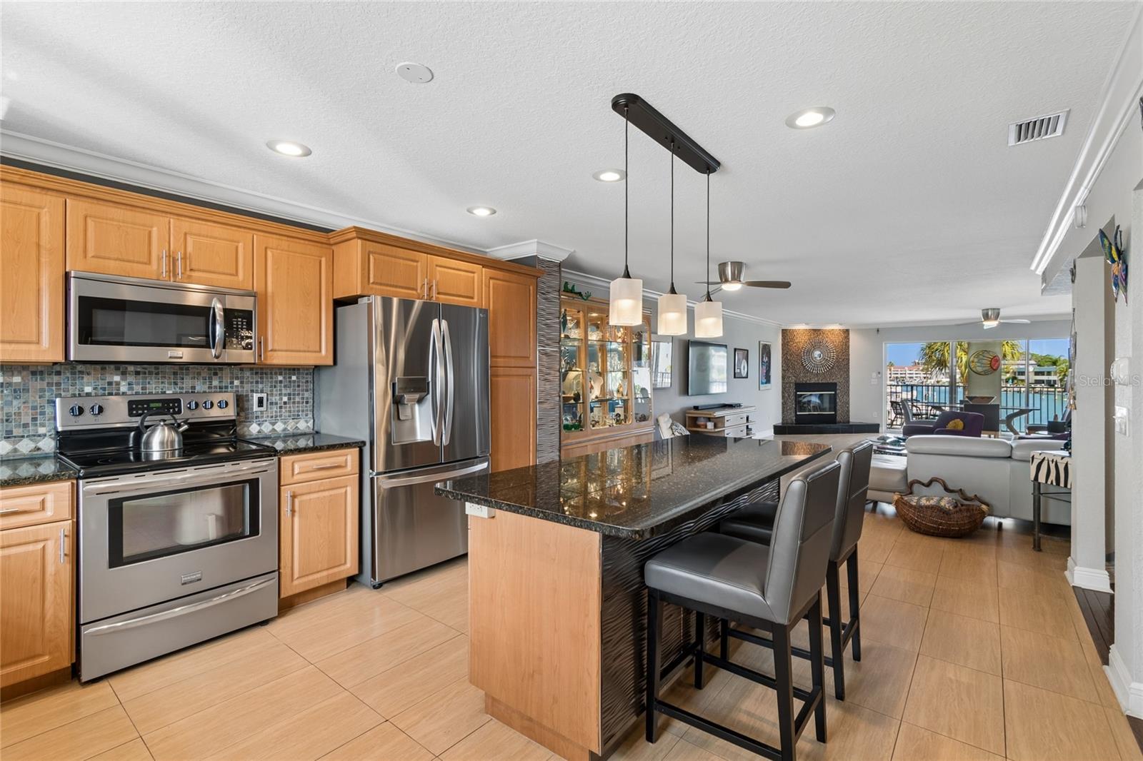 Image 12 of 34 For 152 117th Avenue