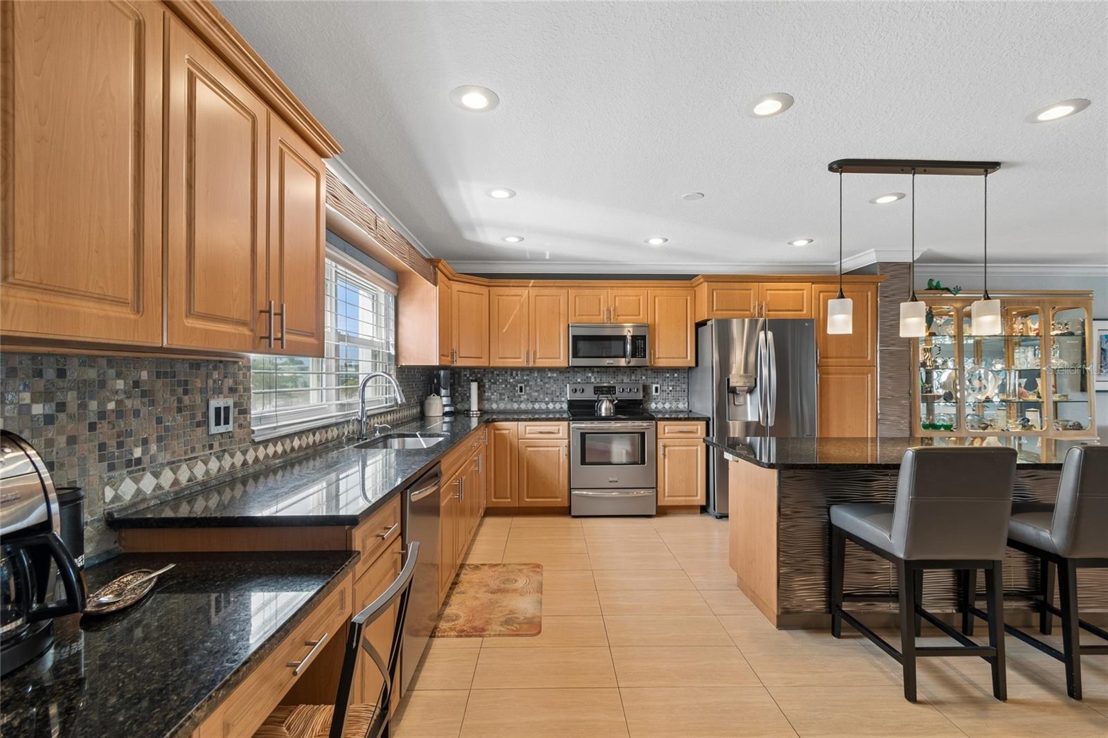 Image 13 of 34 For 152 117th Avenue