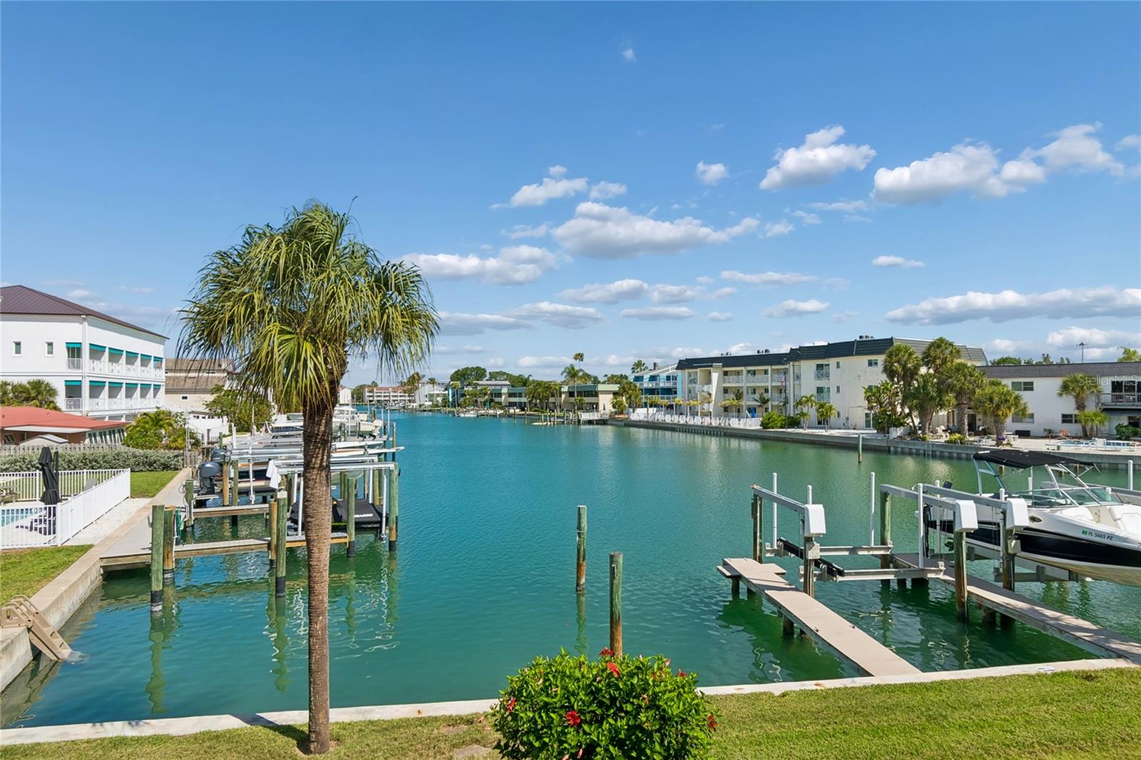 Image 16 of 34 For 152 117th Avenue