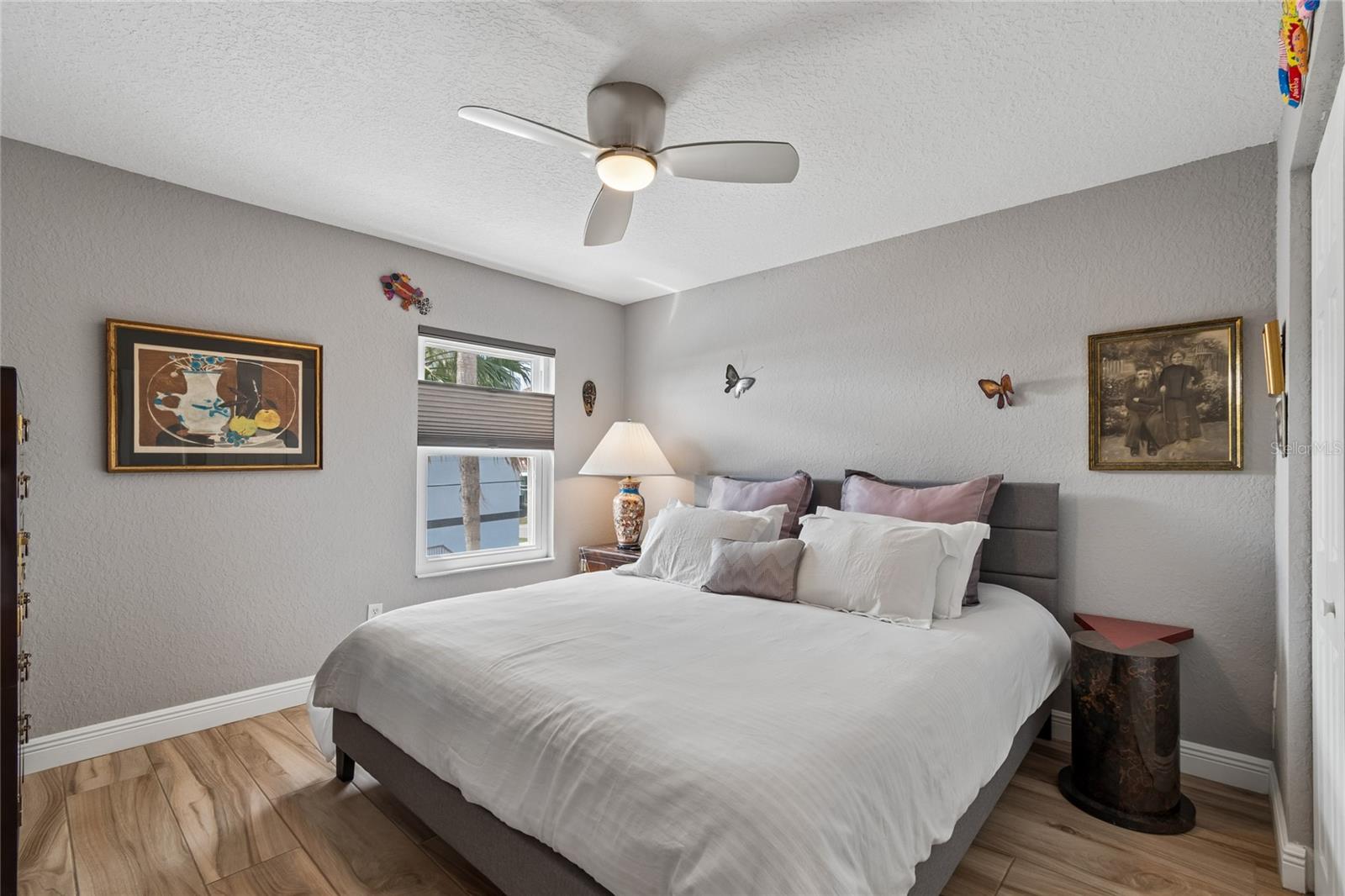 Image 24 of 34 For 152 117th Avenue