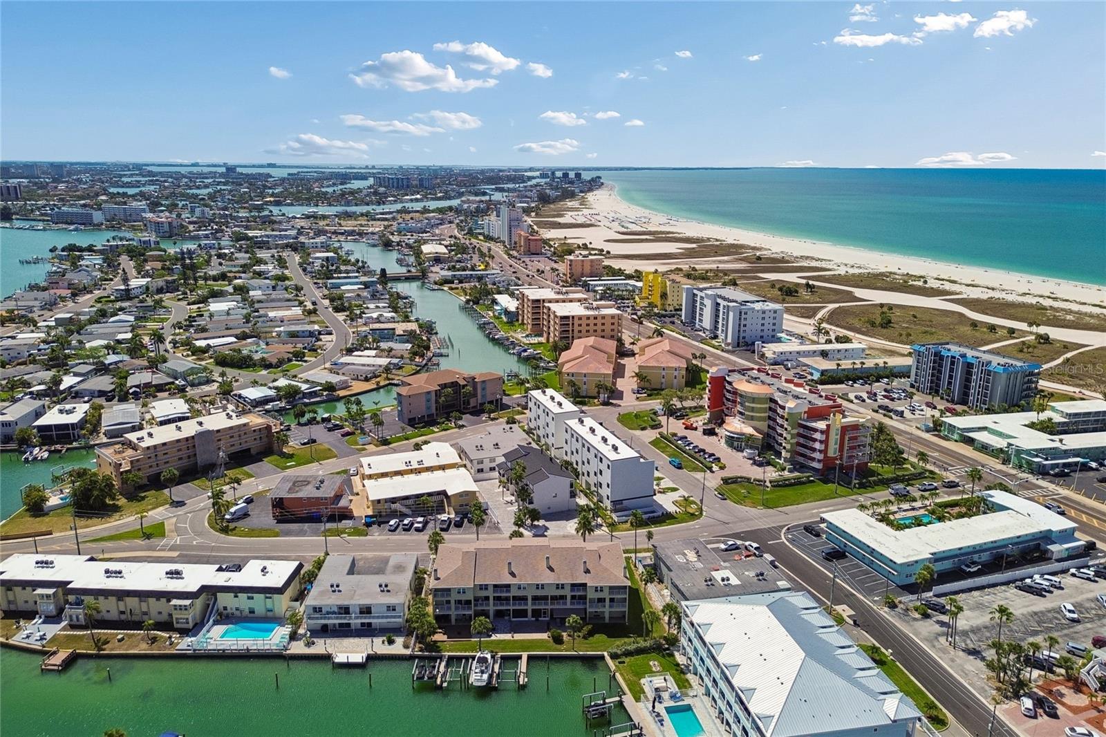 Image 7 of 34 For 152 117th Avenue