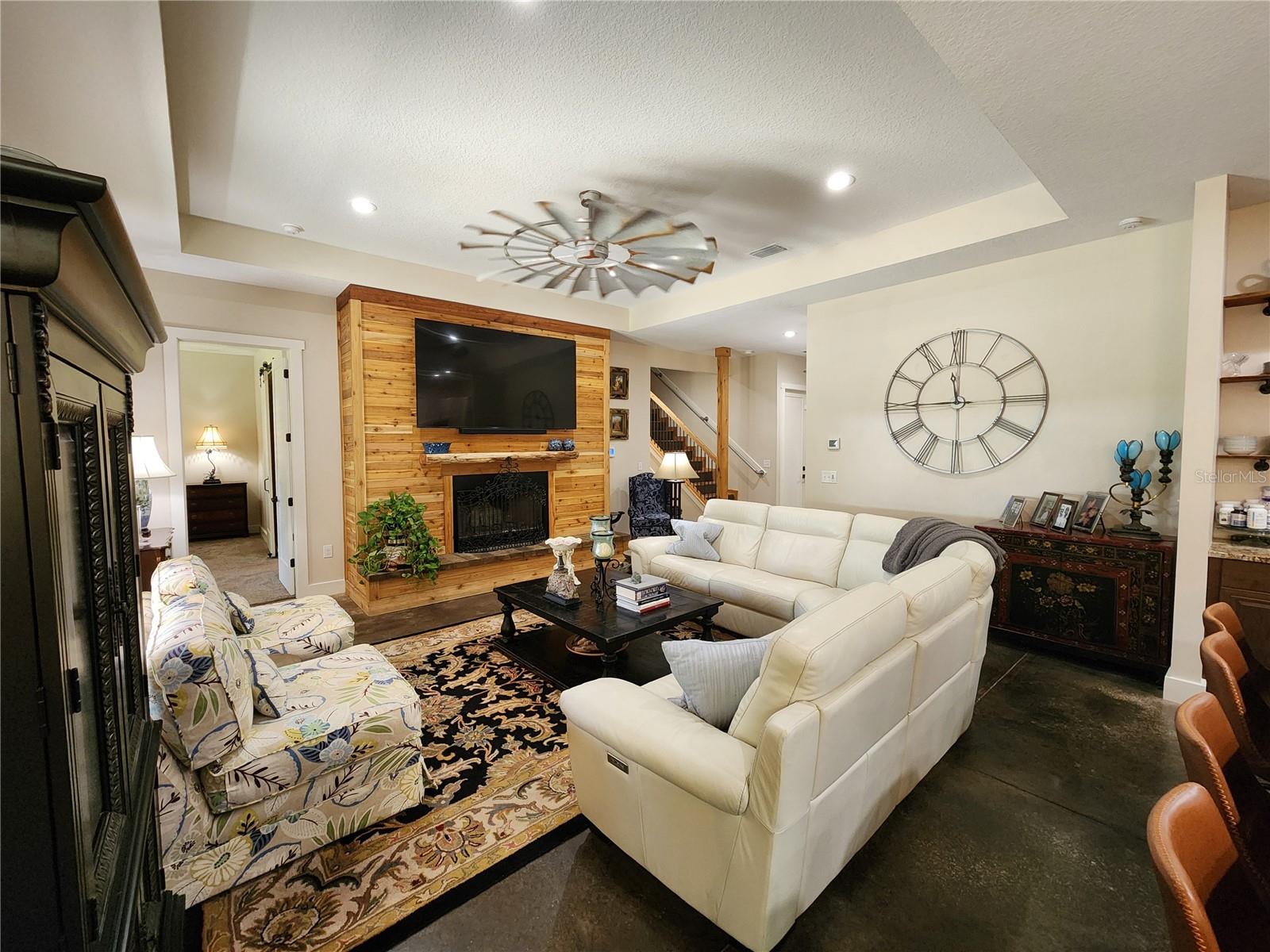 Image 10 of 24 For 16189 190th Avenue