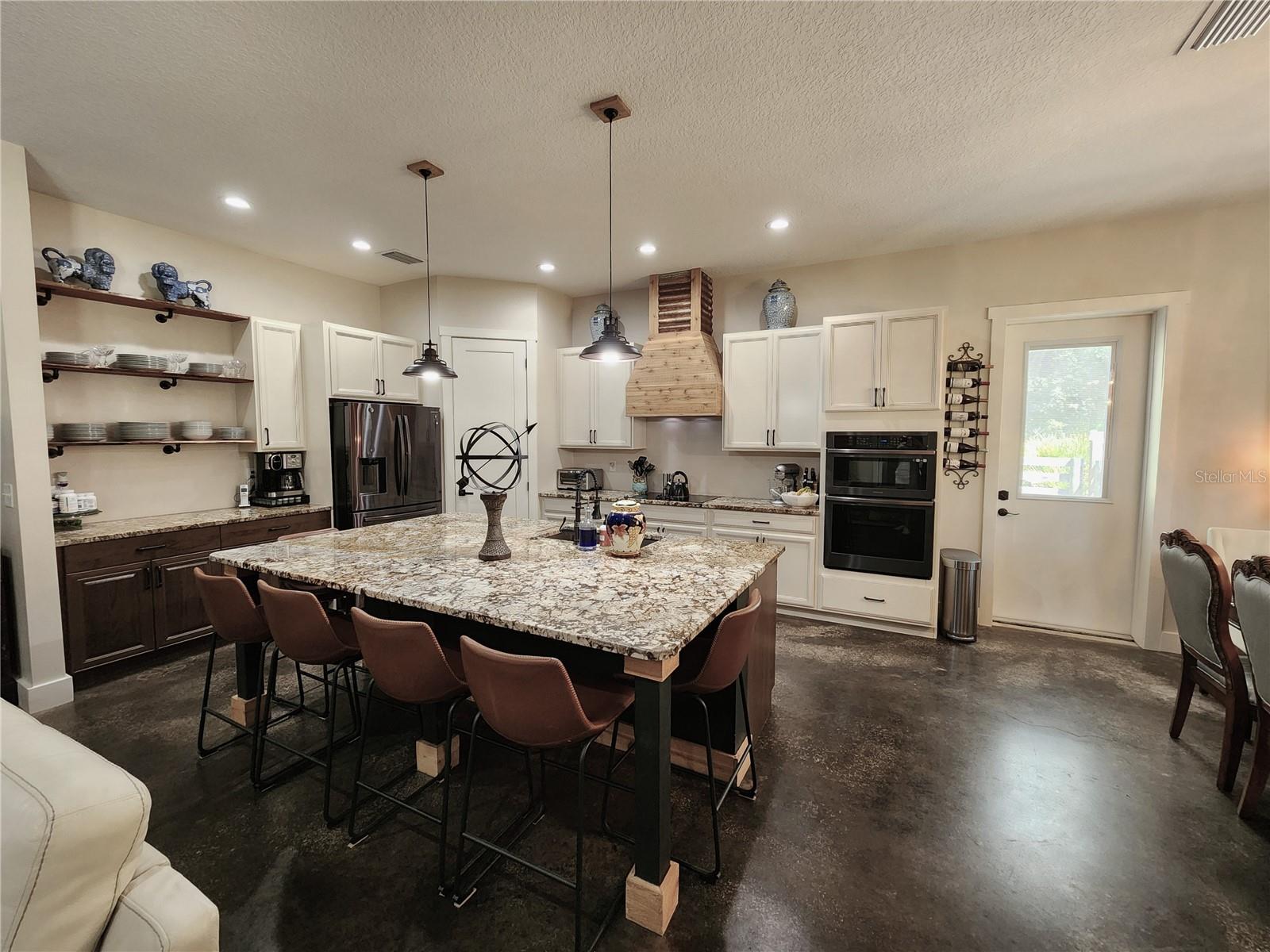 Image 11 of 24 For 16189 190th Avenue