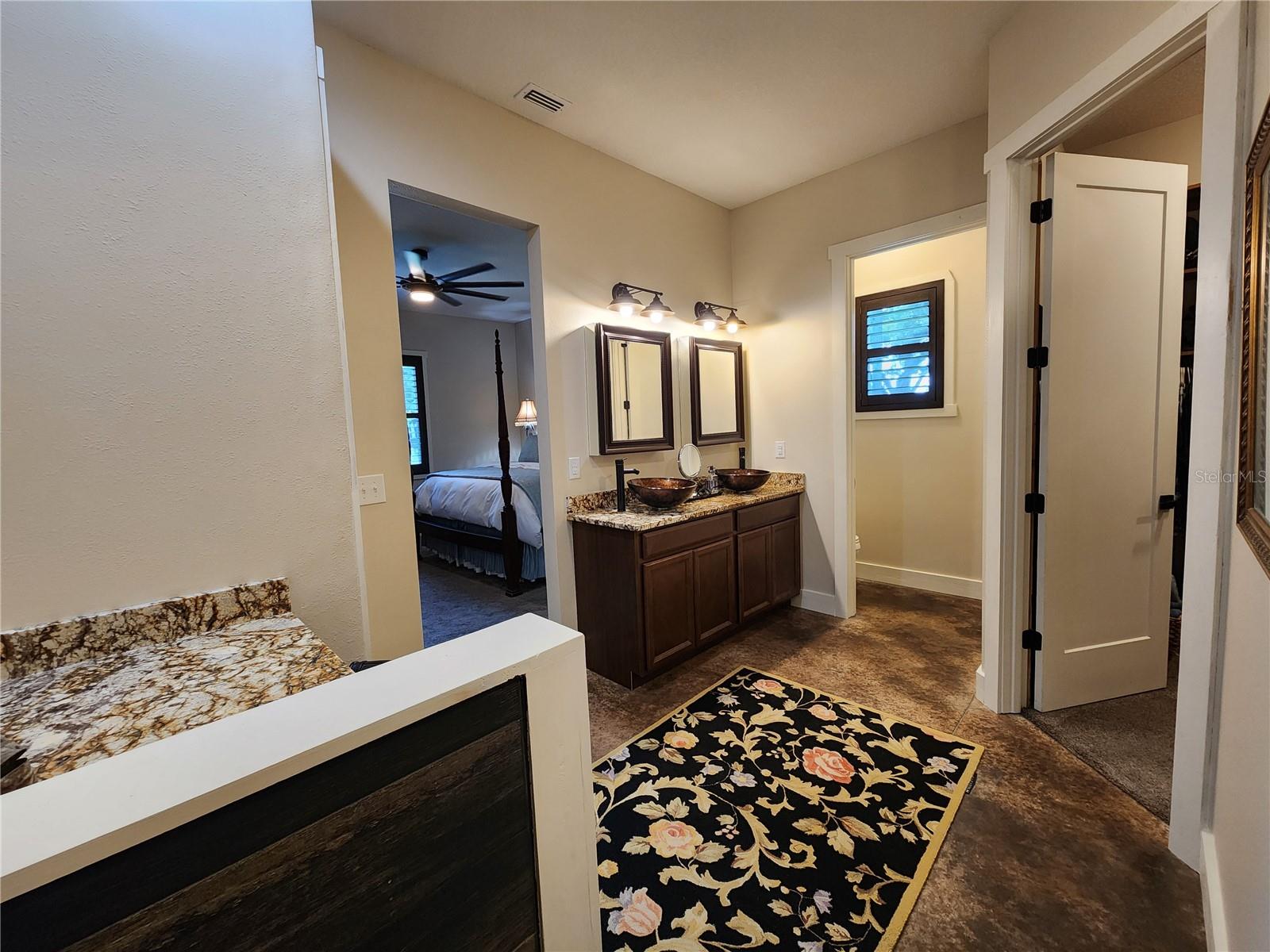 Image 15 of 24 For 16189 190th Avenue