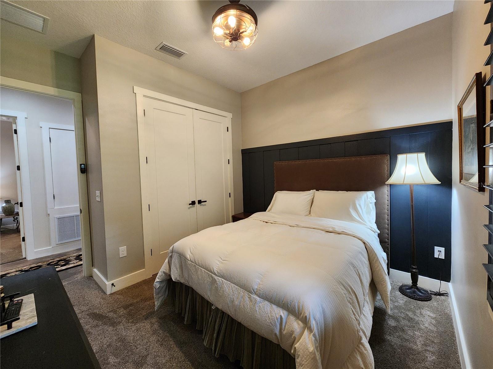 Image 19 of 24 For 16189 190th Avenue