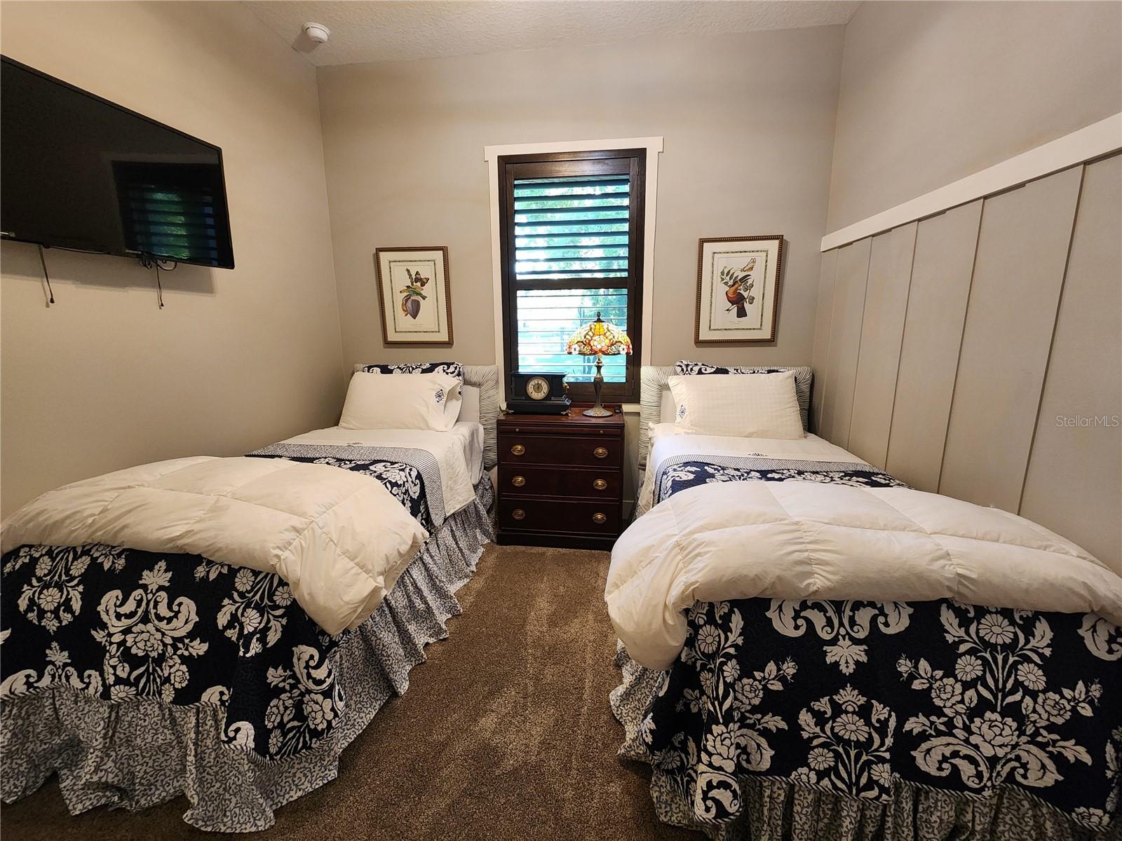 Image 20 of 24 For 16189 190th Avenue