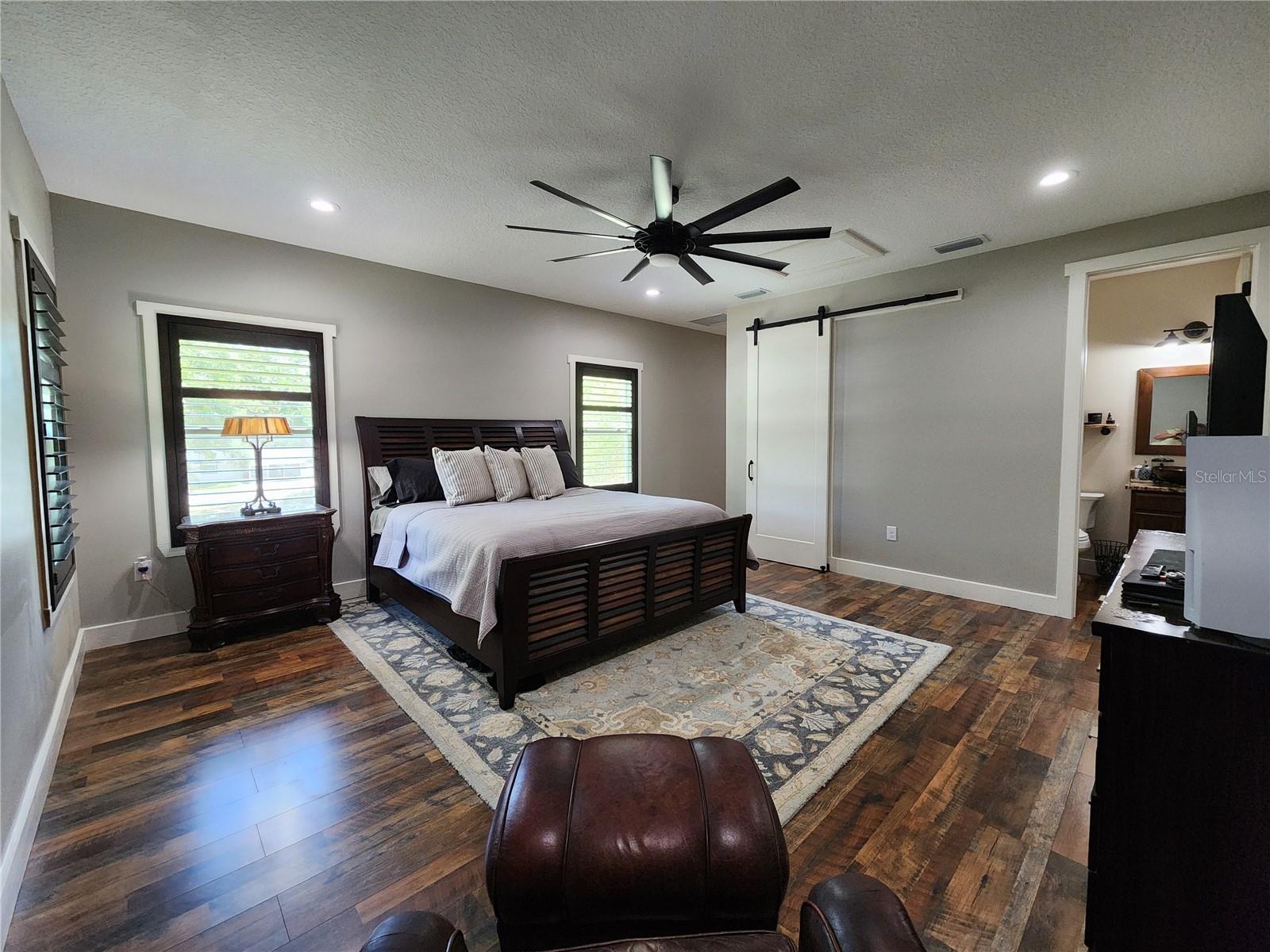 Image 22 of 24 For 16189 190th Avenue