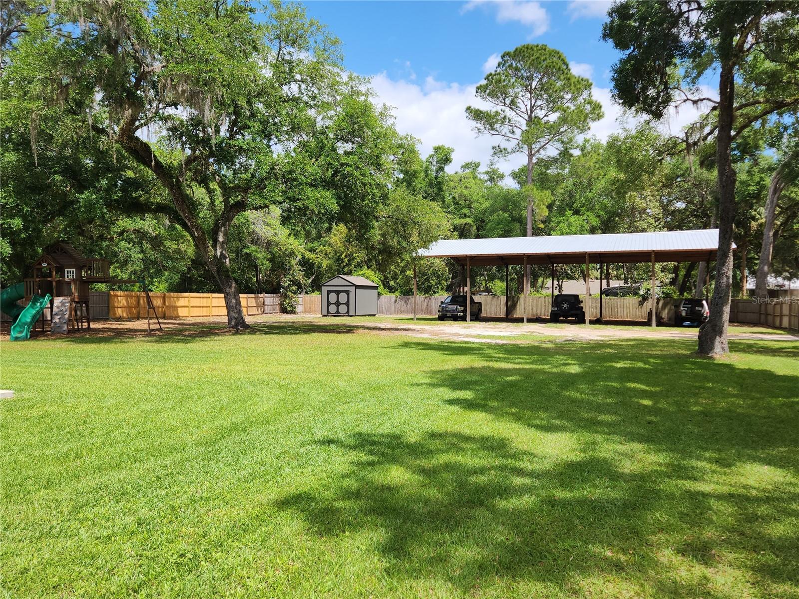 Image 4 of 24 For 16189 190th Avenue