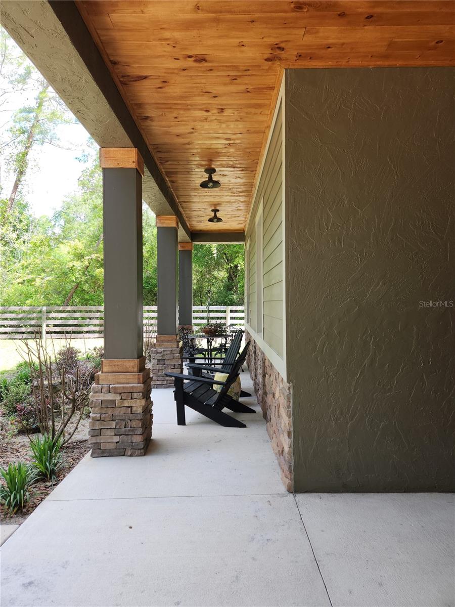 Image 5 of 24 For 16189 190th Avenue