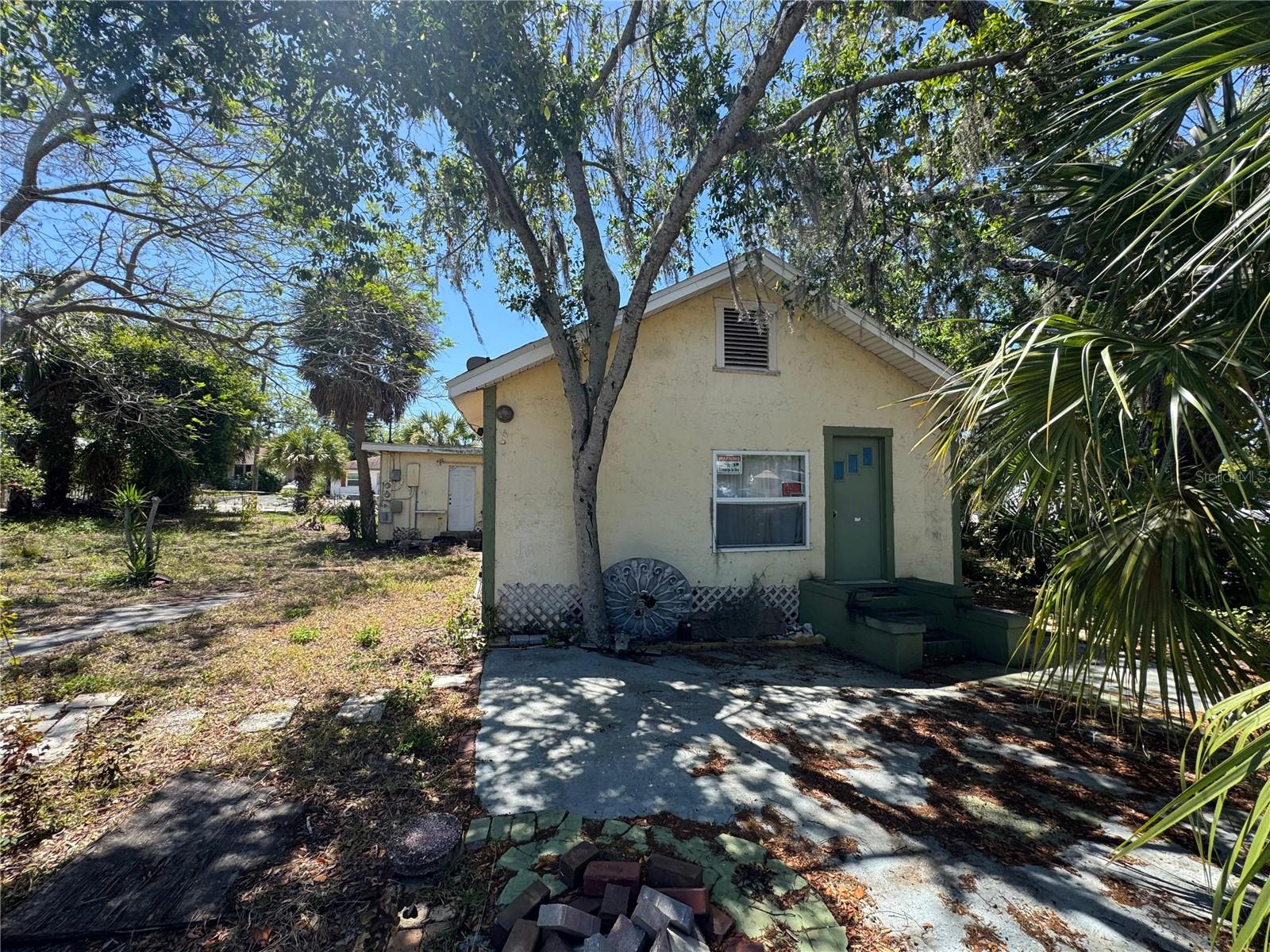 Image 6 of 29 For 72 Ada Street