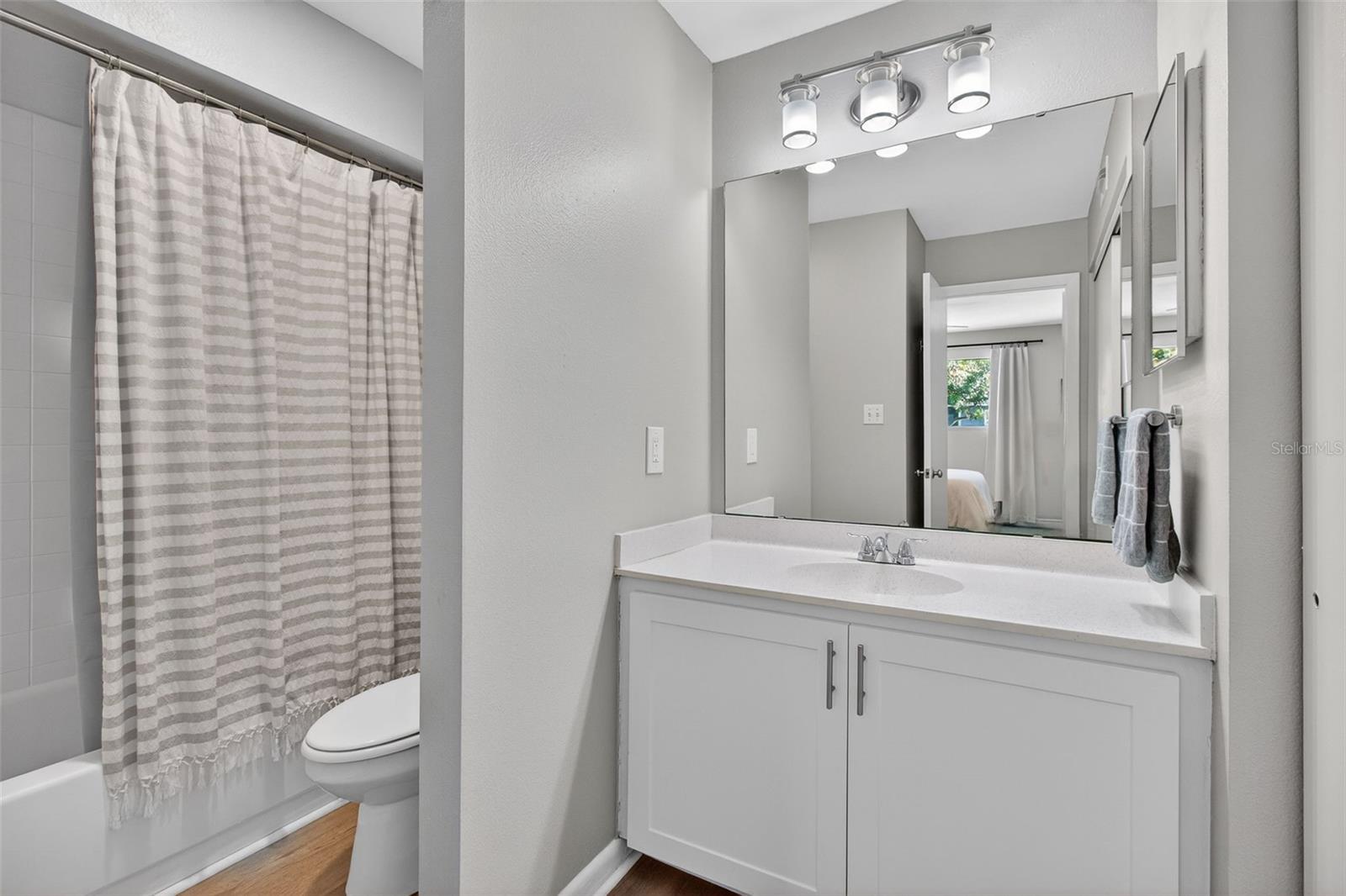 Image 19 of 51 For 6033 34th Street W 145