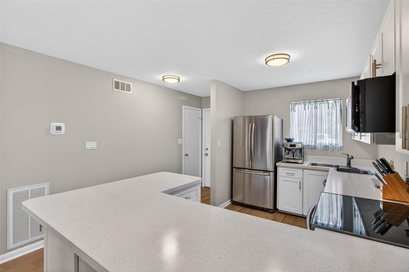 Image 5 of 51 For 6033 34th Street W 145