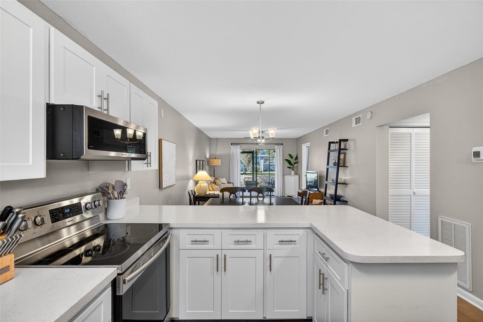 Image 7 of 51 For 6033 34th Street W 145