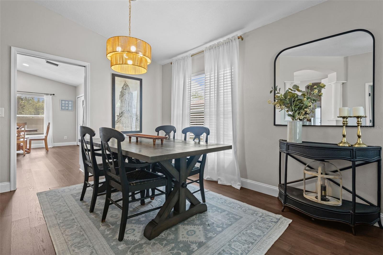 Image 4 of 28 For 382 Fountainview Circle