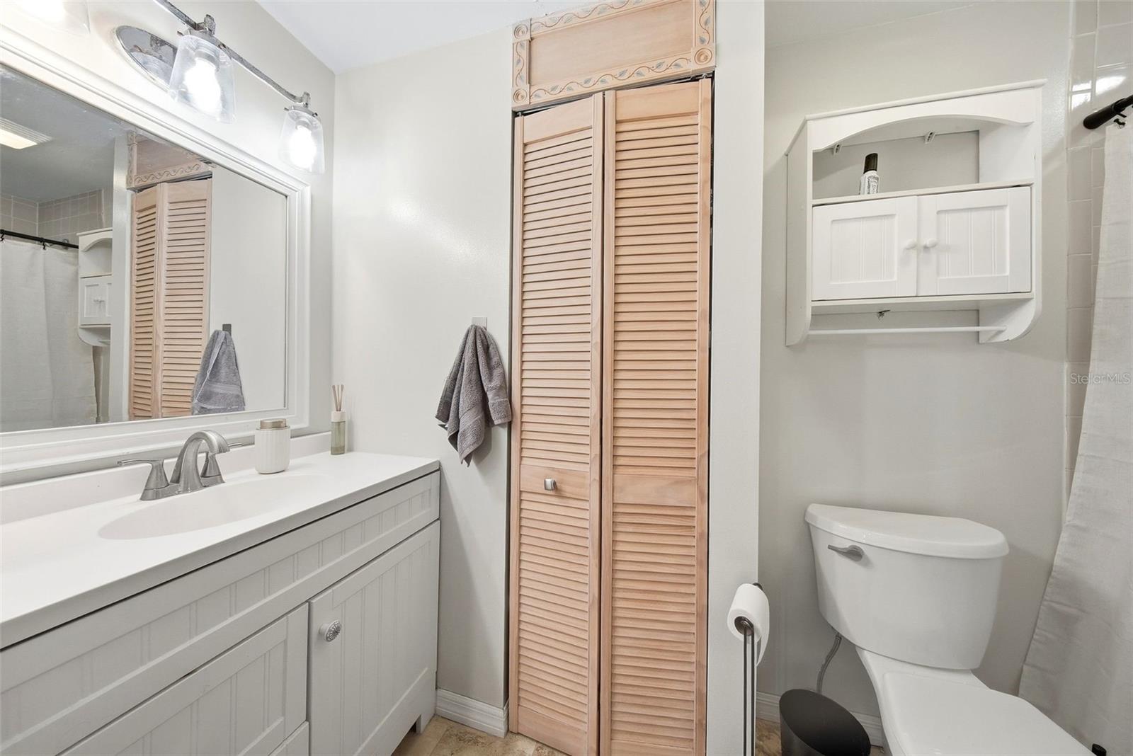 Image 27 of 32 For 7850 Royal Stewart Drive