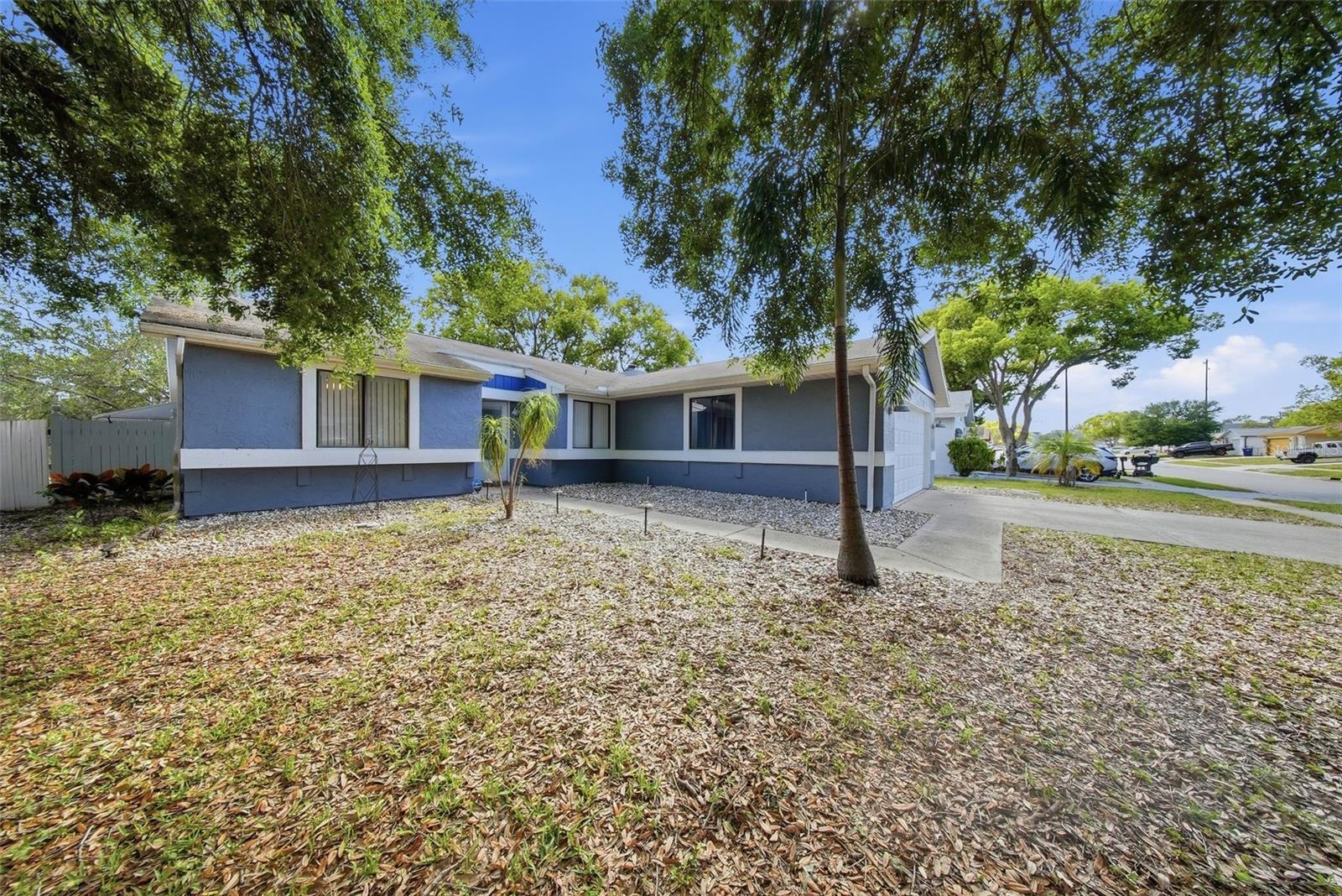 Image 6 of 32 For 7850 Royal Stewart Drive