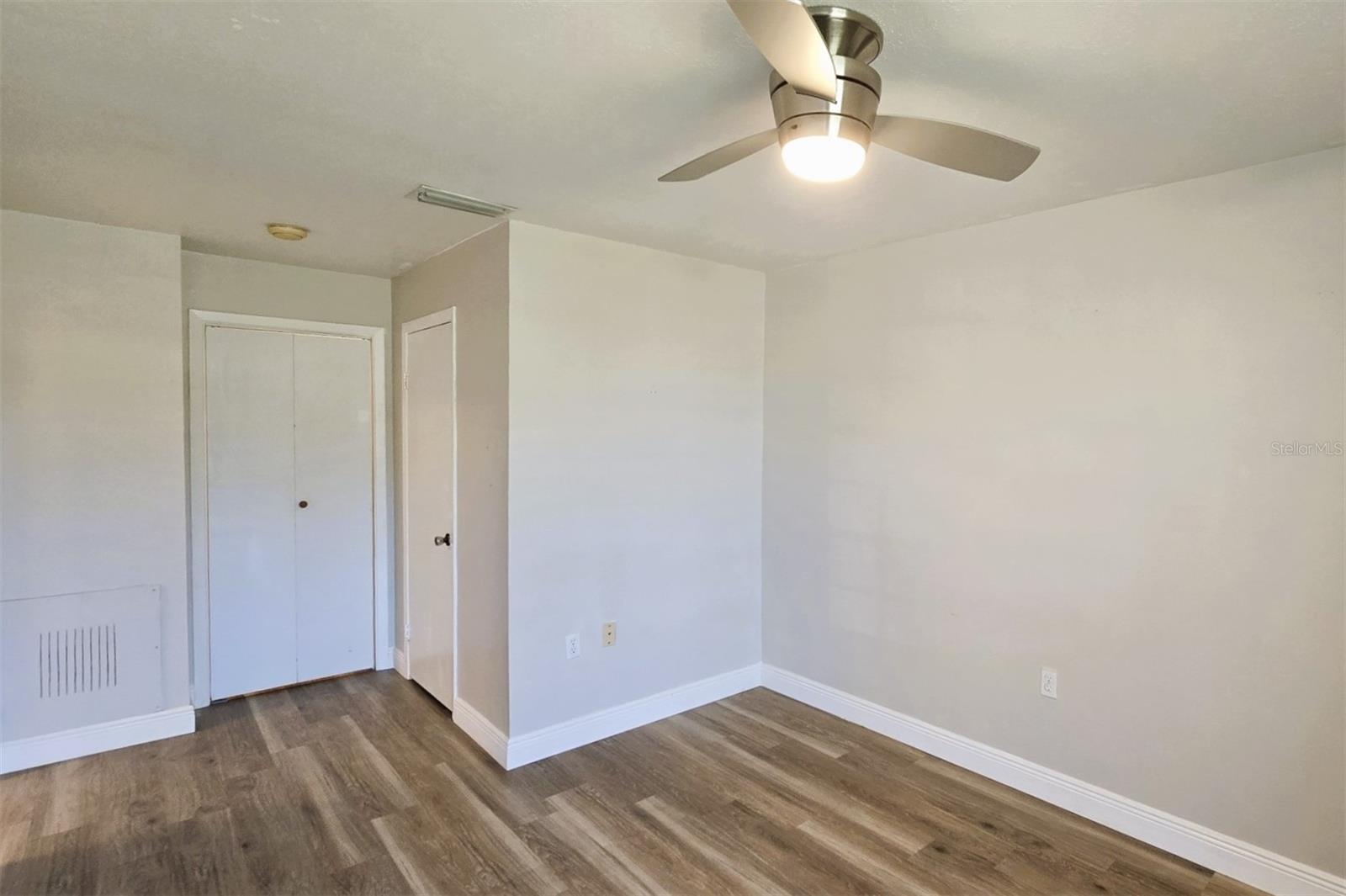 Image 13 of 25 For 4356 Tahitian Gardens Circle C