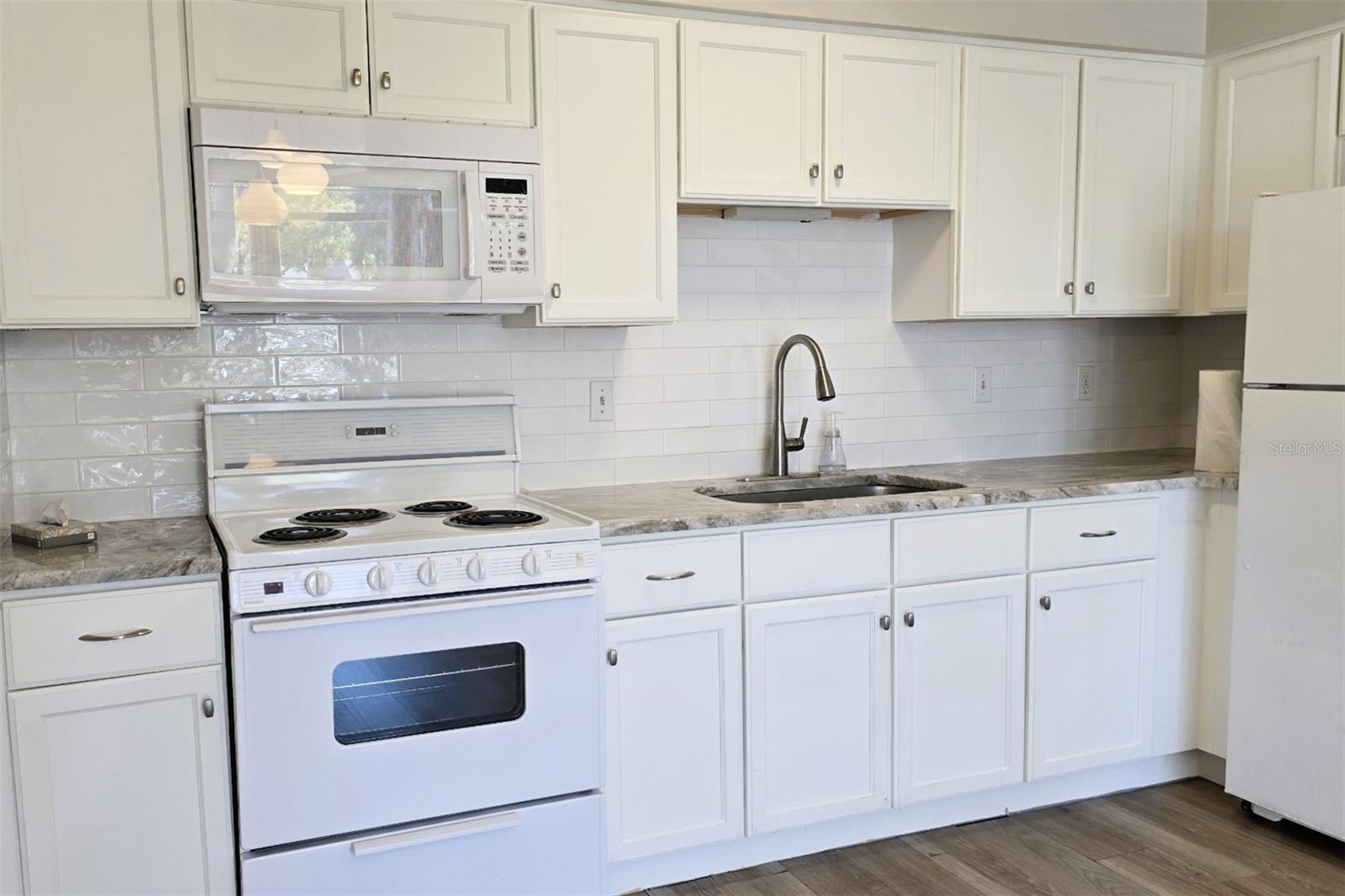 Image 6 of 25 For 4356 Tahitian Gardens Circle C